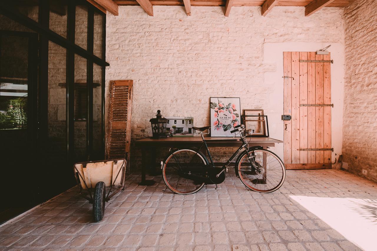 Bed and Breakfast Un Banc Au Soleil Marsilly  Exterior foto