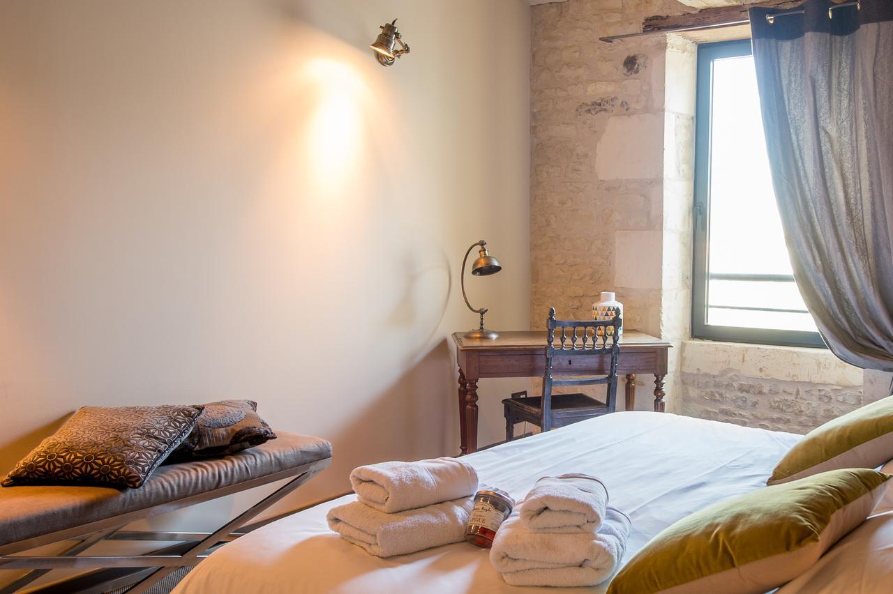 Bed and Breakfast Un Banc Au Soleil Marsilly  Exterior foto